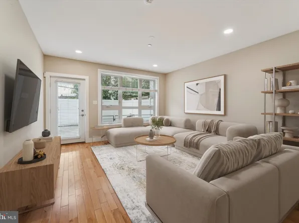 731 N 20th St Unit B, Philadelphia, PA 19130