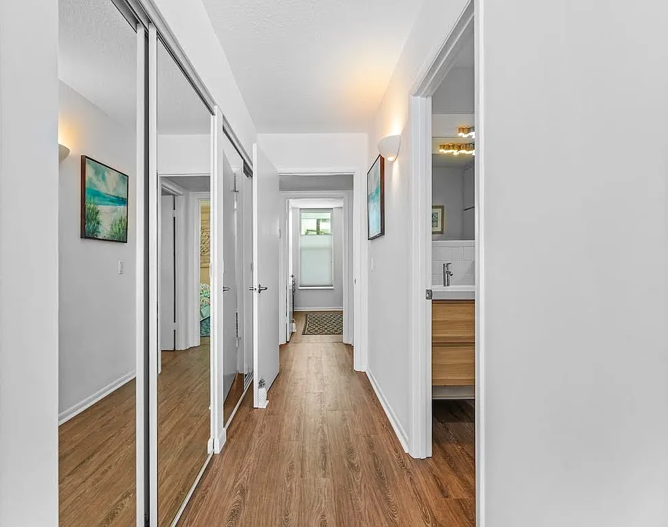 2 bed, 1200 sqft, $5,500 — Photo 4