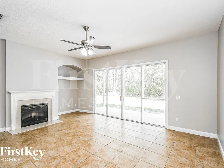 408 Spring Ridge Ct — Photo 3