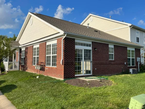 4031 Much Marcle Dr #1, Zionsville, IN 46077