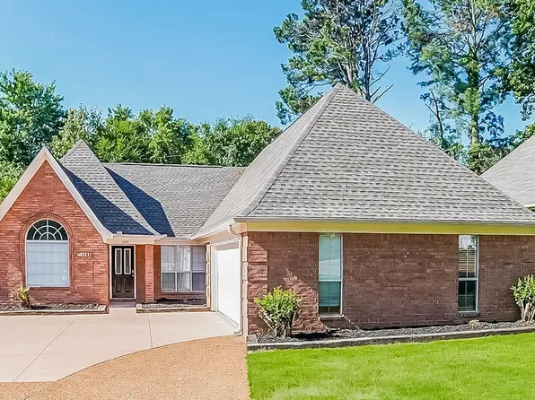 1163 Carriage Dr S, Southaven, MS 38671