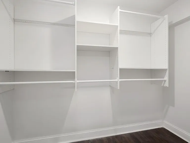 4928 S Saint Lawrence Ave #B — Photo 10