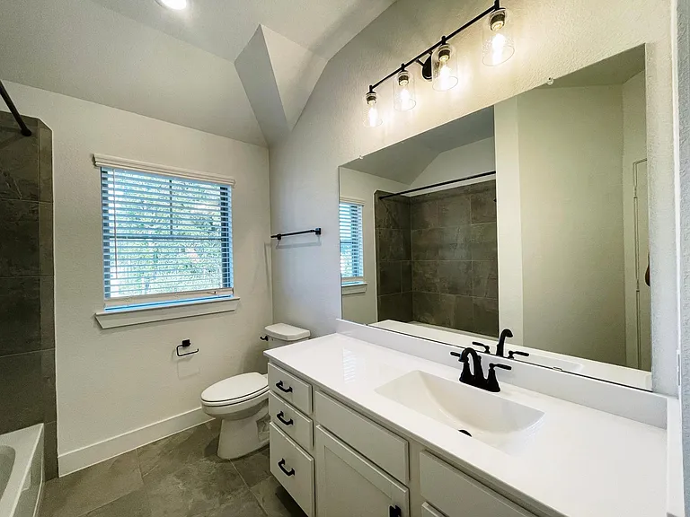313 Rise Ln — Photo 14