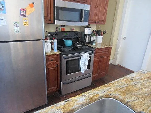 163 Calumet St #2 — Photo 9