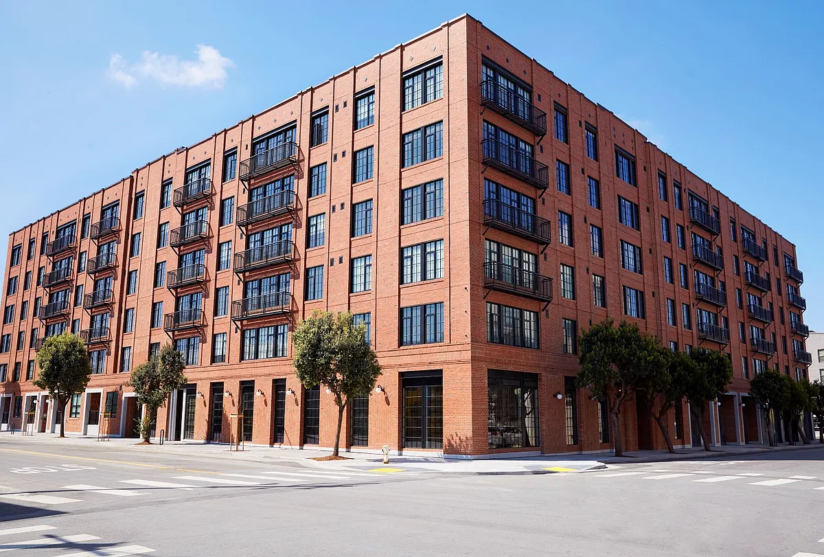 Building Photo - The Madelon