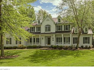 16410 Crown Point, Chagrin Falls, OH 44023