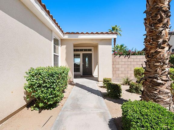 5th image of 81146 Barrel Cactus Rd