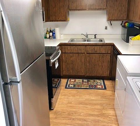4th image of 46 Club House Dr APT 101