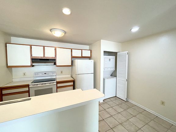 5th image of 29 Driftwood Ct #29