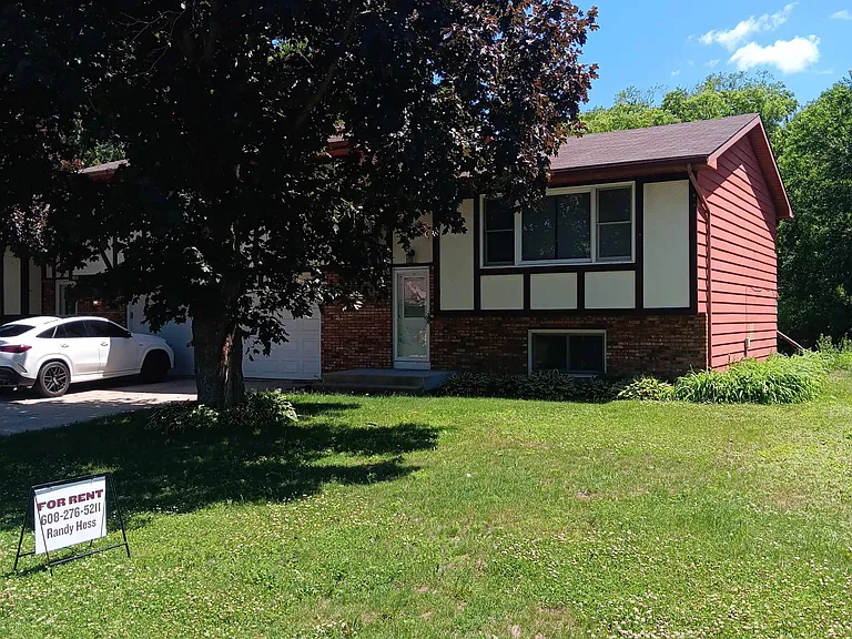 2678 Richardson St — Photo 2
