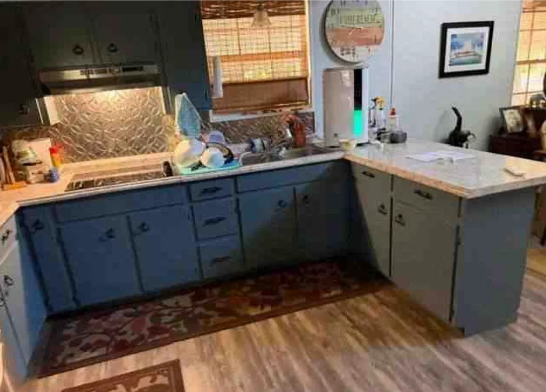 250 Patton Dr — Photo 2