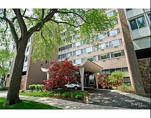 1st image of 151 N Kenilworth Ave APT 3I