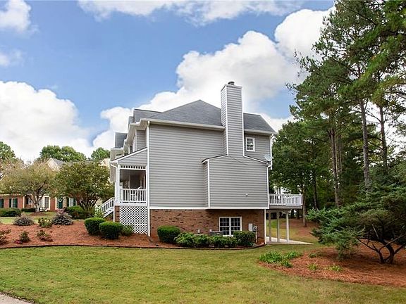 4th image of 1722 Greystone Trce SE