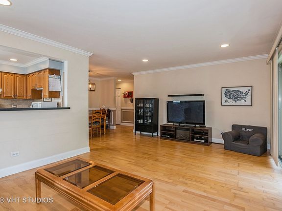 2nd image of 659 E Fullerton Ave APT 206