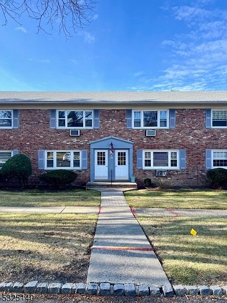 1st image of 39 Wedgewood Drive #111