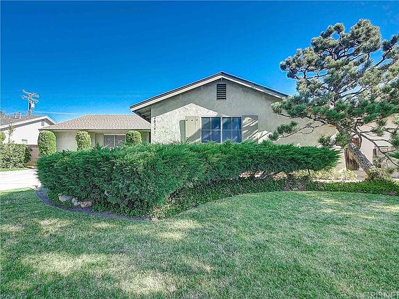 2nd image of 20341 Delight St