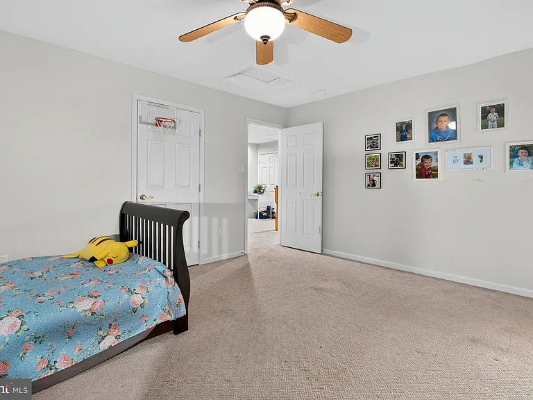 117 Teapot Ct #117 — Photo 23