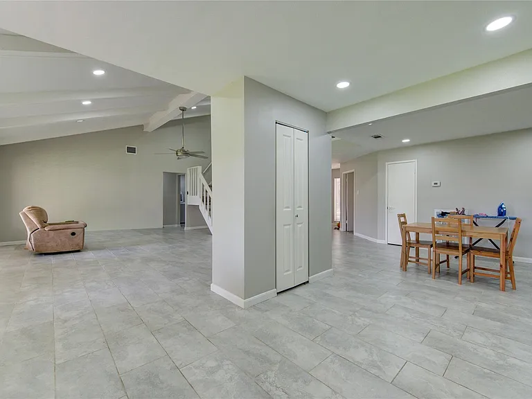3046 Wagon Trail Dr — Photo 10