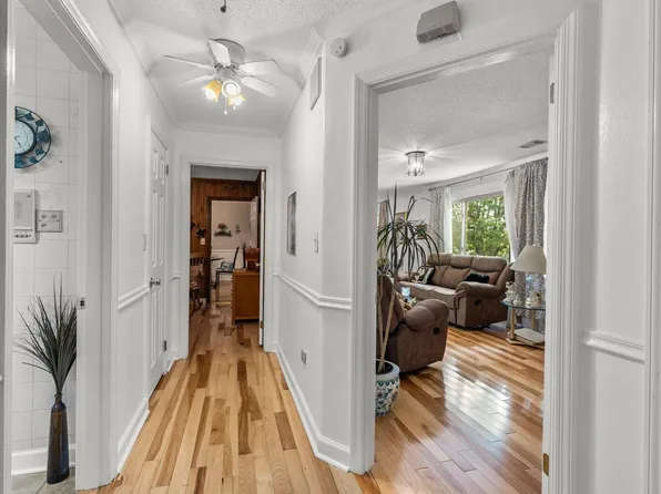 210 Glenwood Cir, Chattanooga, TN 37404