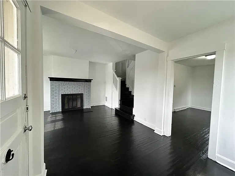 125 George St — Photo 3