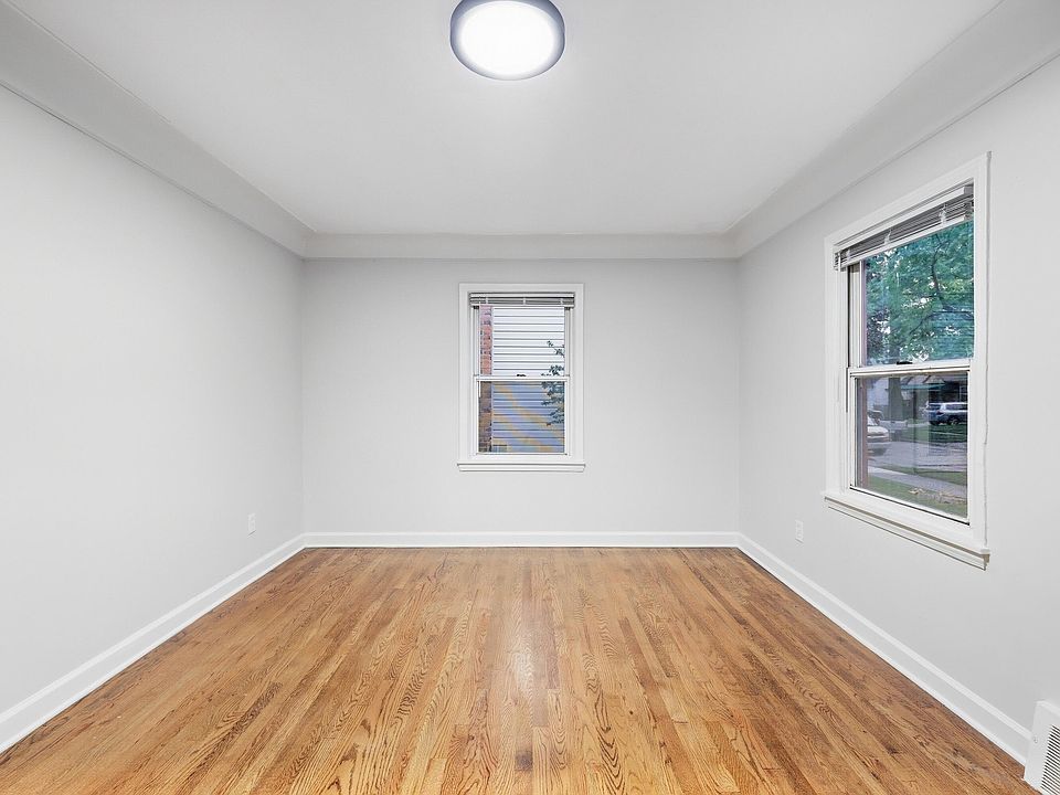 17535 Wall St, photo 10