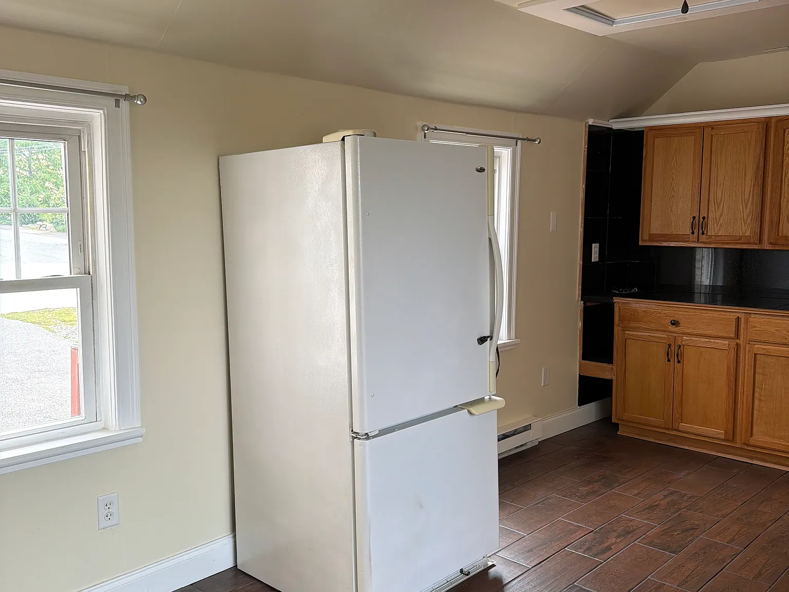 2 bed, 1000 sqft, $2,900 — Photo 3