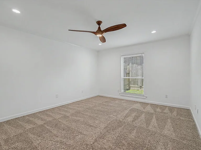 7575 Katy Fwy #4 — Photo 41