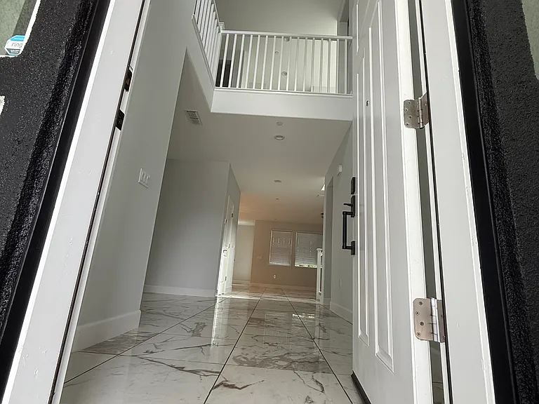 1600 Ranch Ln — Photo 13