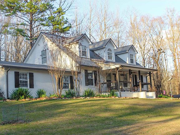 2nd image of 400 Merry Hill Rd