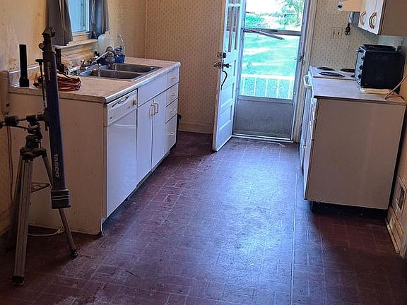 3rd image of 4401 E Joppa Rd