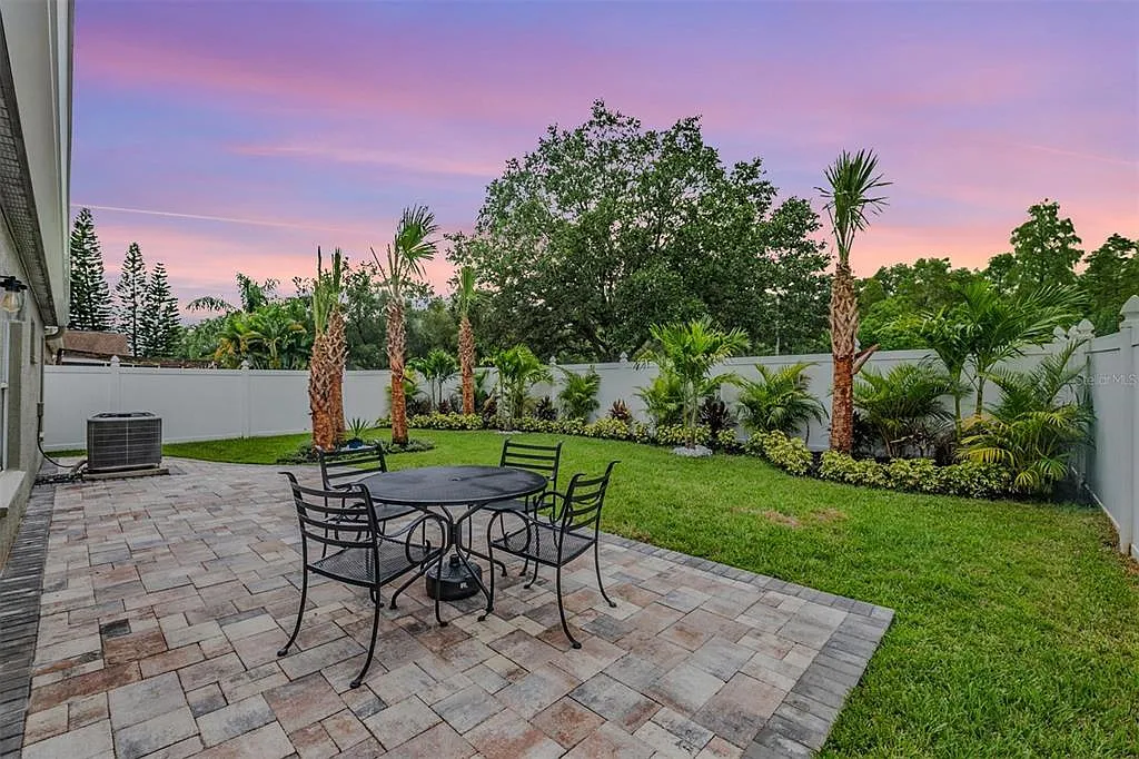 Building Photo - 4208 Pine Isle Dr