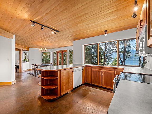 4th image of 6161 Lacon Rd