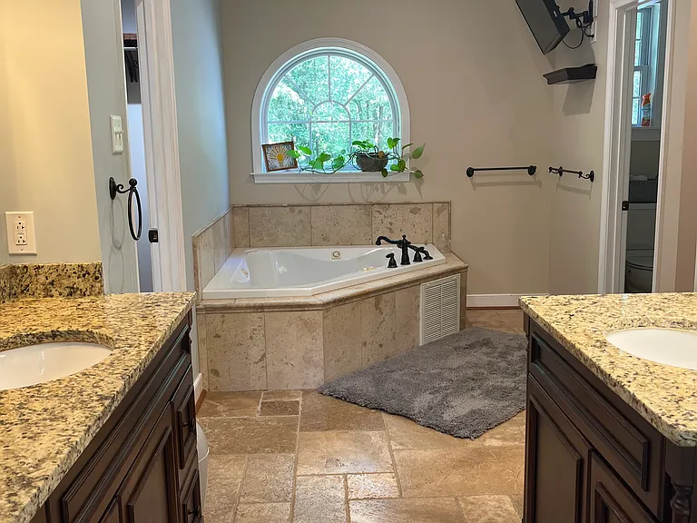 7232 Rotherham Dr — Photo 28