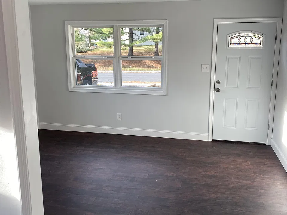 432 Elmwood Rd