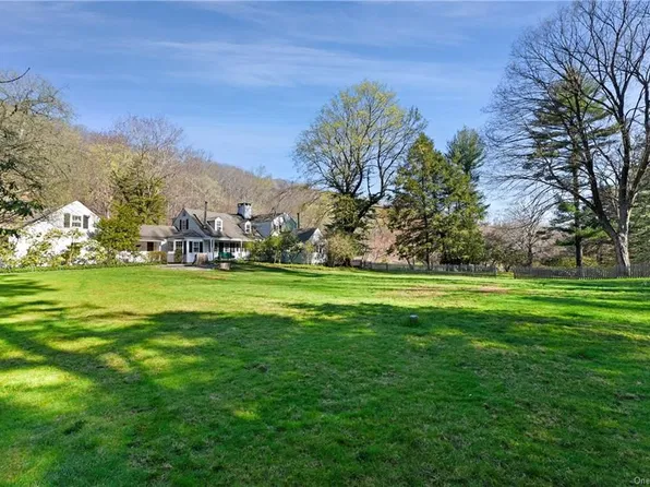 135 Mianus River Rd, Bedford, NY 10506