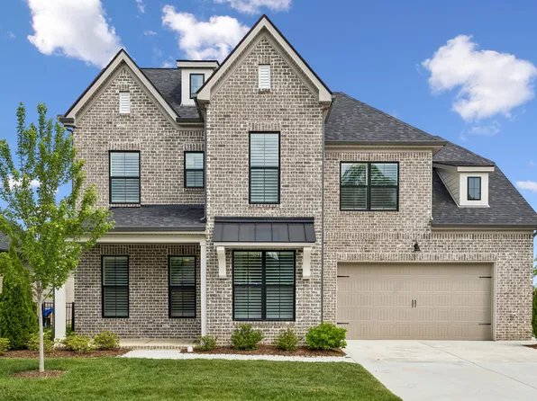 3287 Sassafras Ln, Thompsons Station, TN 37179