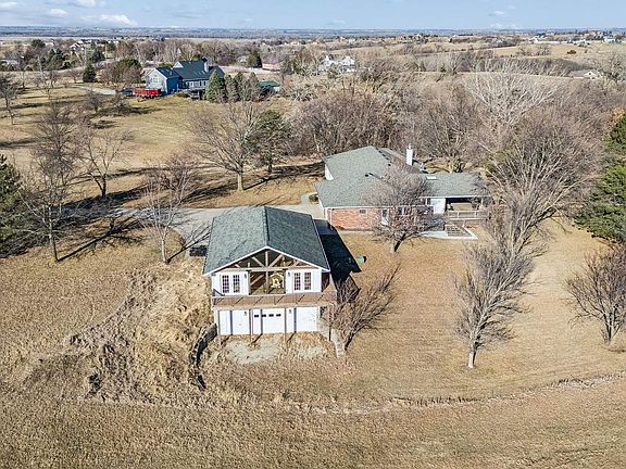 4th image of 21900 Angus Rd