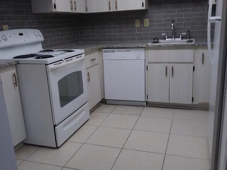 510 Fairways Cir #A — Photo 7