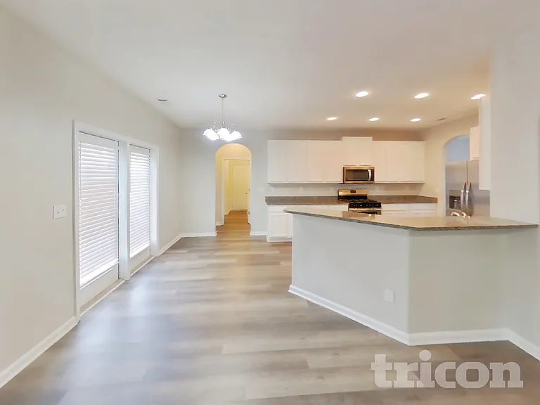 238 Greenland Dr — Photo 5