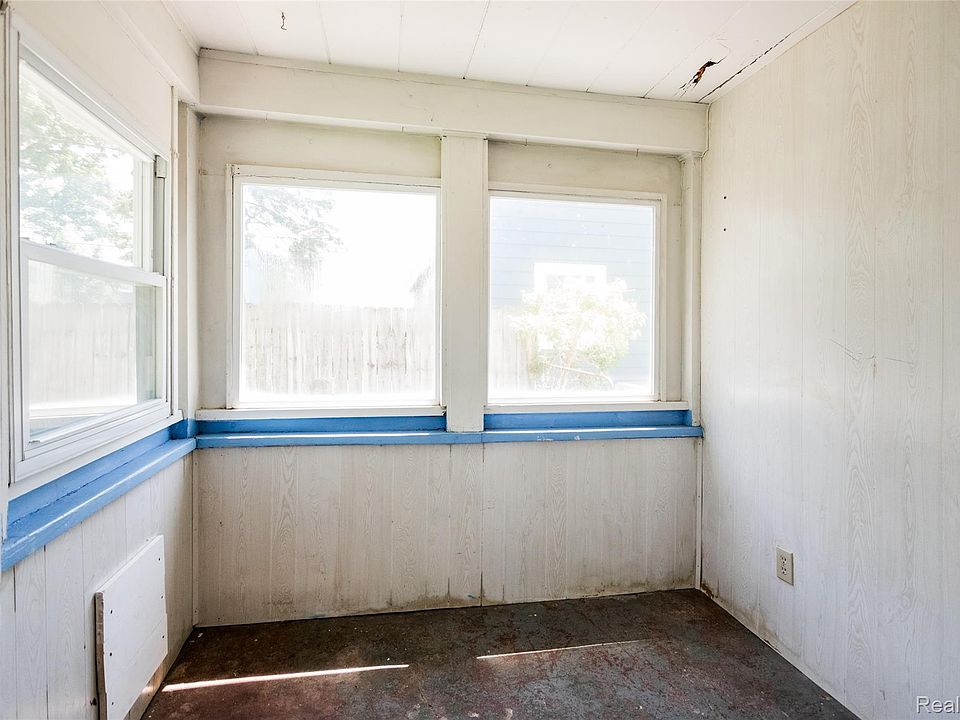 23122 Reynolds Ave, photo 21