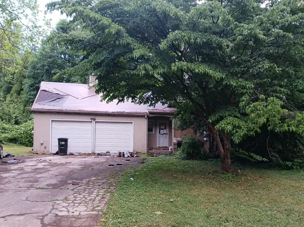 226 Broughton Ln, Villanova, PA 19085