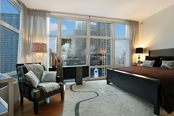 Sold by Corcoran | media 22