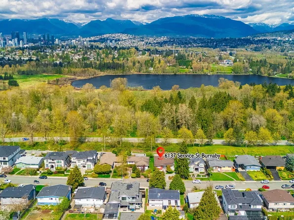 6137 Service St, Burnaby, BC V5H 1V7