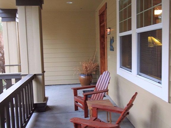 4th image of 61435 Cultus Lake Ct