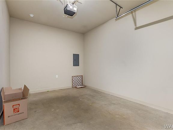 5th image of 1411 Paul W Bryant Dr #105