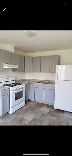 204 Cottonwood Ln Photo 1