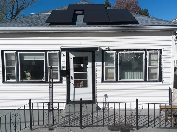 48 Kilburn St, Revere, MA 02151