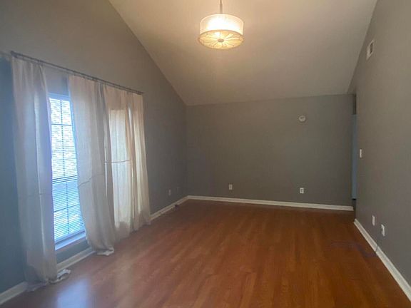 4th image of 6808 Maury Dr