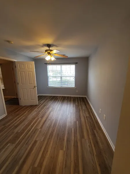 3 bed, 2.5 bath, 1310 sqft, $1,750 — Photo 4