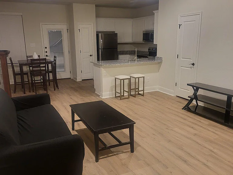 13838 Enzo Gate — Photo 5